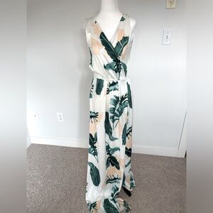 Shein White with Green Tropical Leaf Maxi Dress - Size Medium